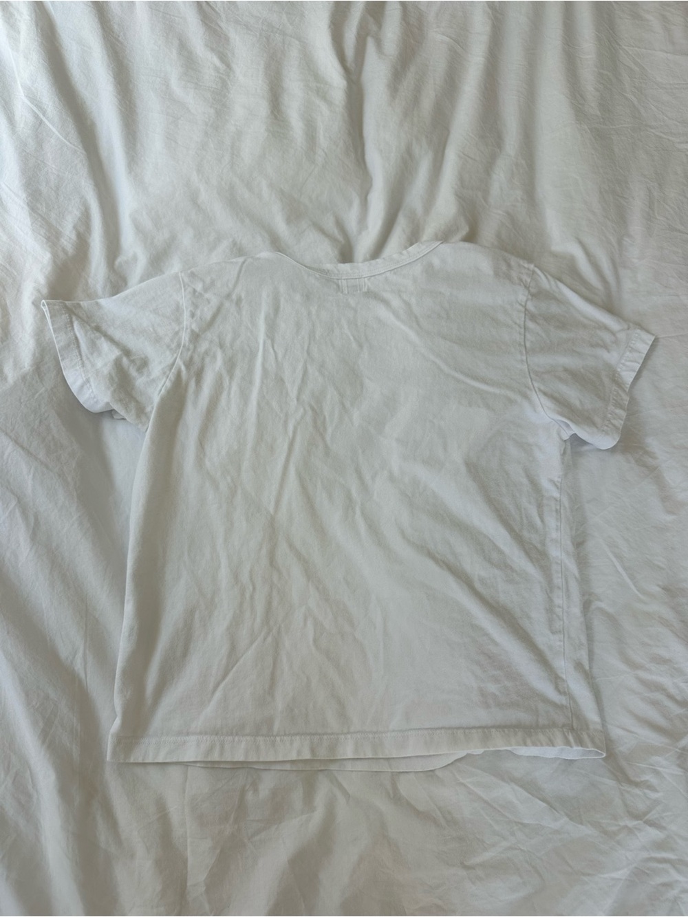 Leset White Tee - Picture 2 of 5